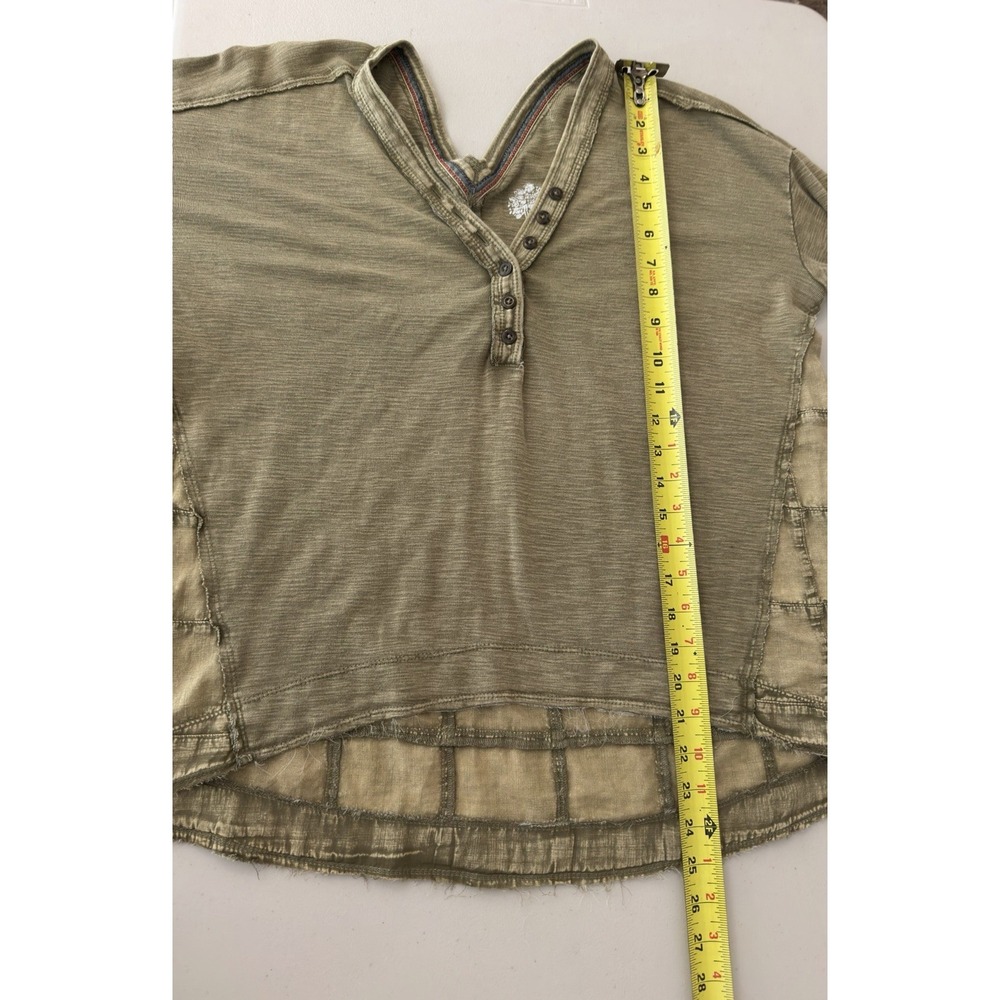 NWT PILCRO Women's army Green Ragged Long sleeve Shirt Size S *Tiny Hole* - Picture 5 of 15